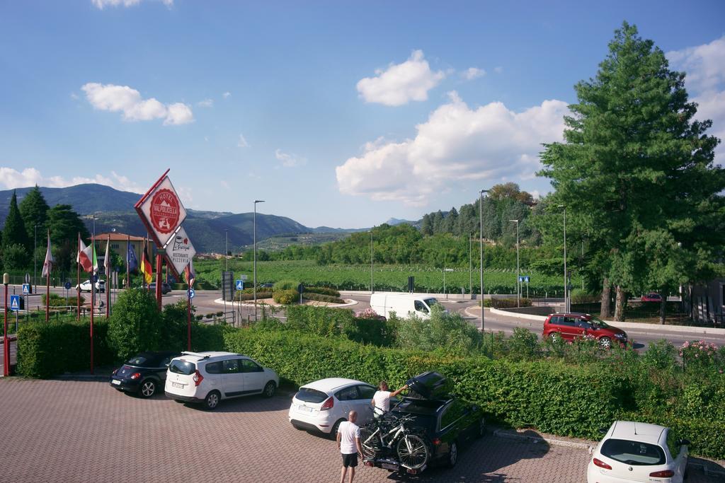 סאן פייטרו אין קריאנו Hotel Valpolicella International מראה חיצוני תמונה